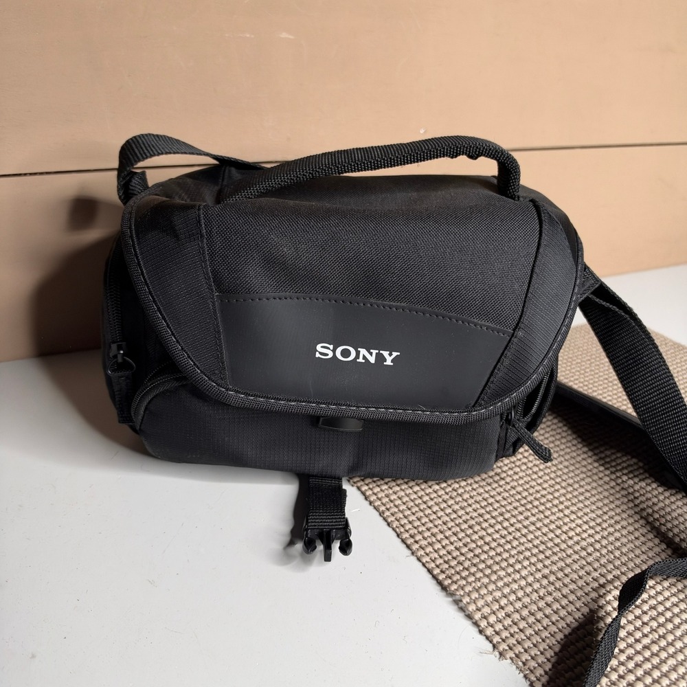 Sony LCS-U21 Soft Carrying Case for Camera and Camcorder Black